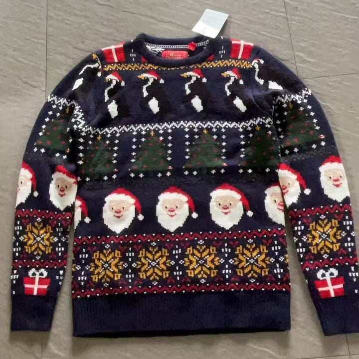 Loose knit sweater with Christmas motif