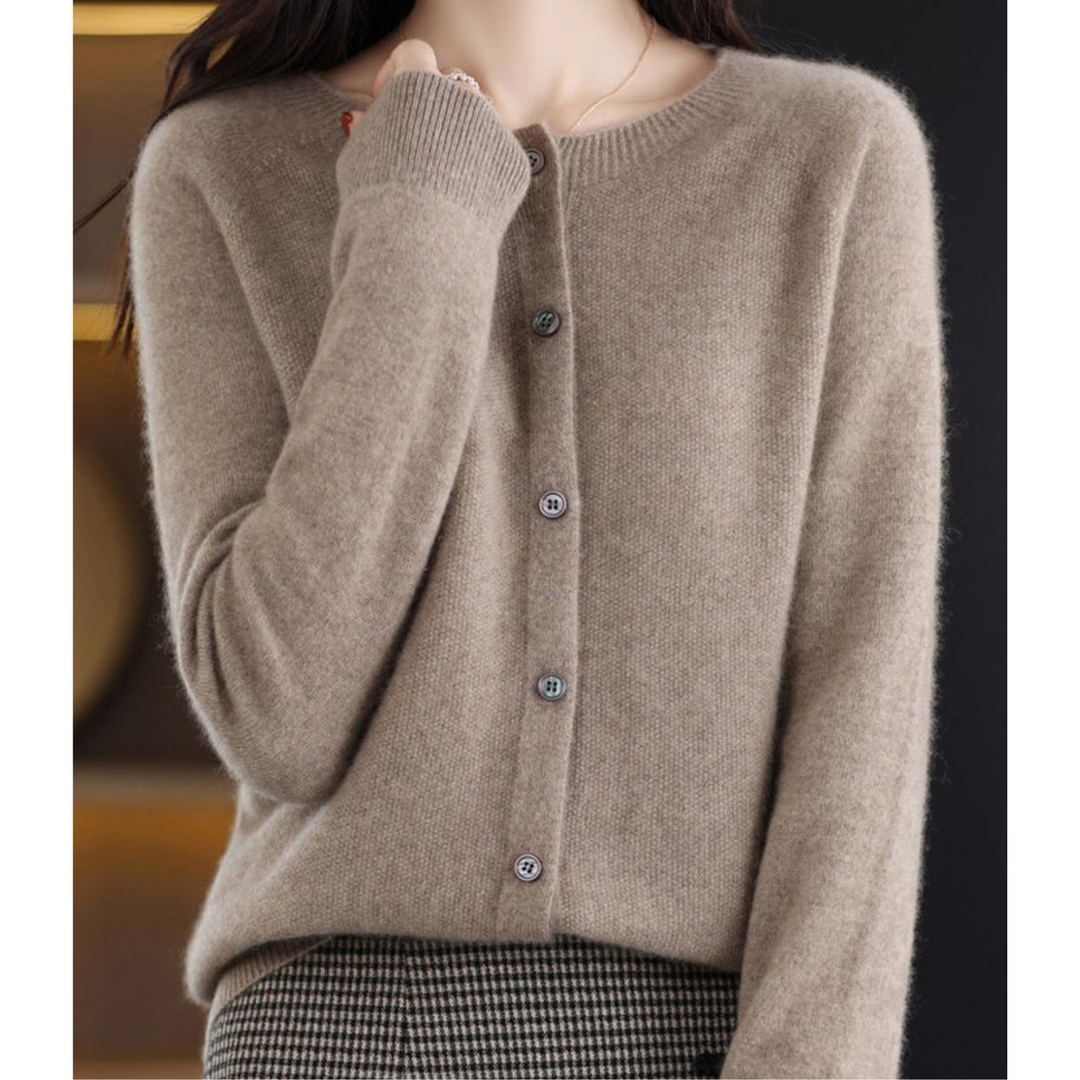 Mune | Women's Round Neck Cardigan Sweater