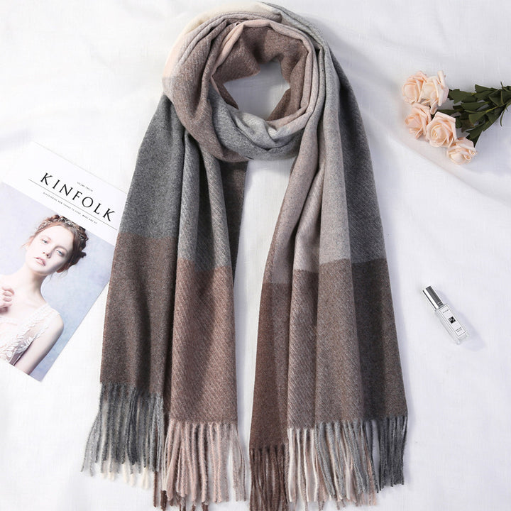 Long scarf in plaid pattern, warm winter accessory
