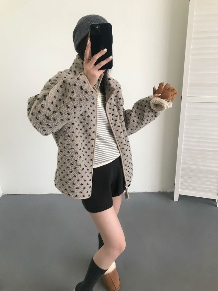 Dotted lamb fleece jacket with zipper