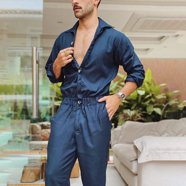 Men's non-utilitarian jumpsuit with shirt collar, elastic waistband, and tapered legs Mune Fashion
