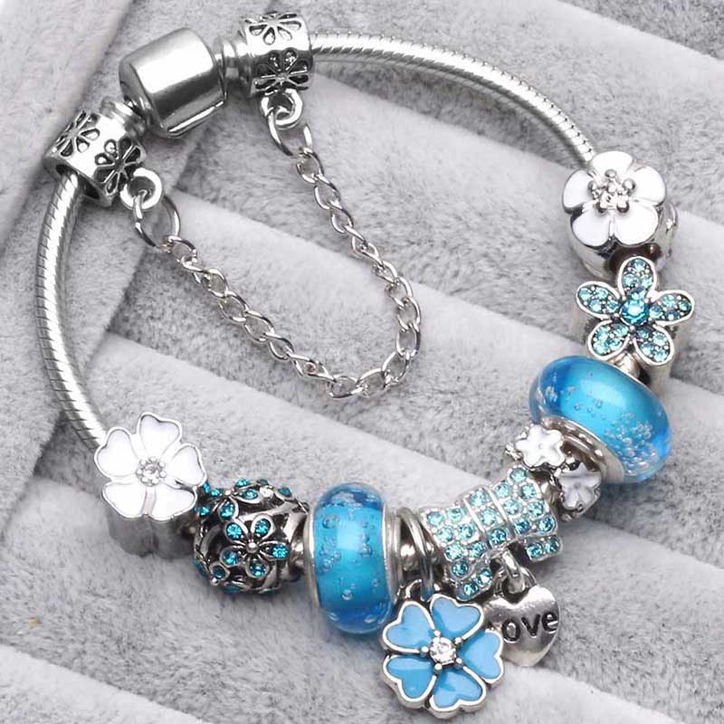 Mune Fashion | Peach Blossom Charm Bracelet
