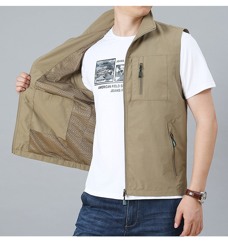 Men's Lightweight Multifunctional Outdoor Vest with Zipper Pockets and Stand Collar Mune Fashion