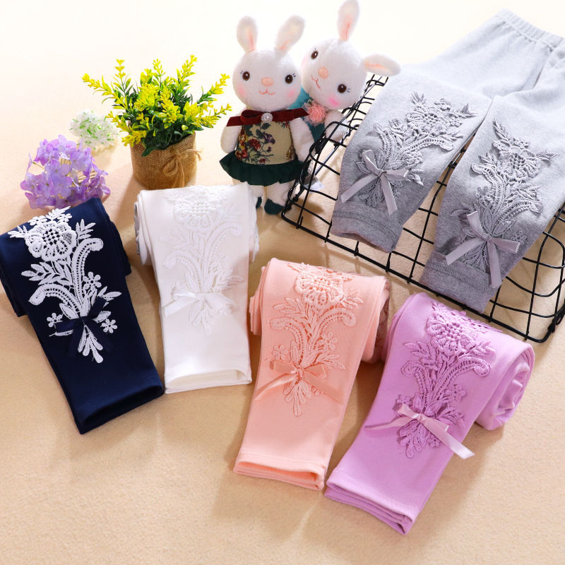 Women Leggings with elegant floral embroidery design Mune Fashion