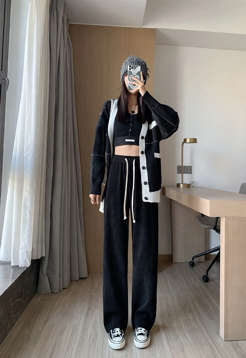 Cord wide pants with high waistband, loose fit