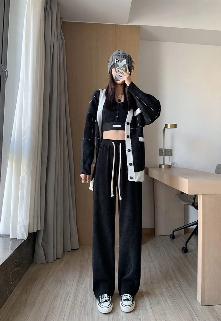 Cord wide pants with high waistband, loose fit