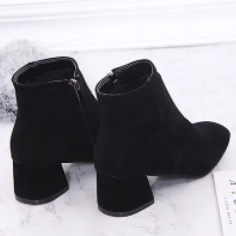 Mune | Modern Wild Ankle Boots with Comfortable Heel Women's Ankle Boots