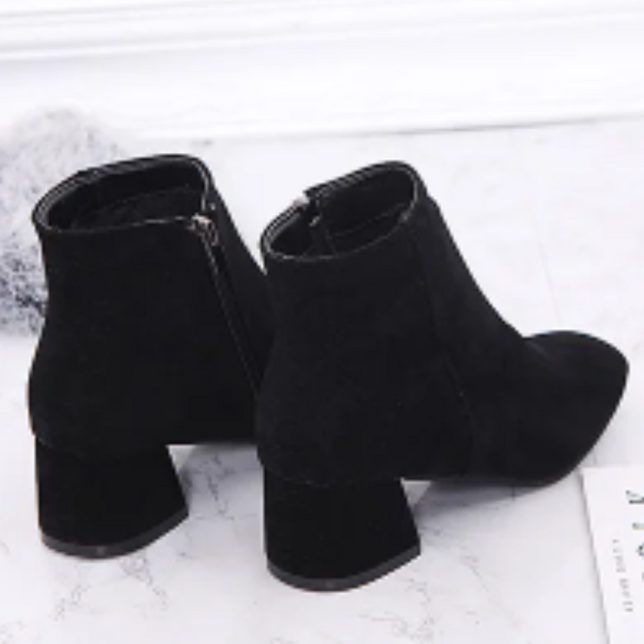 Mune | Modern Wild Ankle Boots with Comfortable Heel Women's Ankle Boots