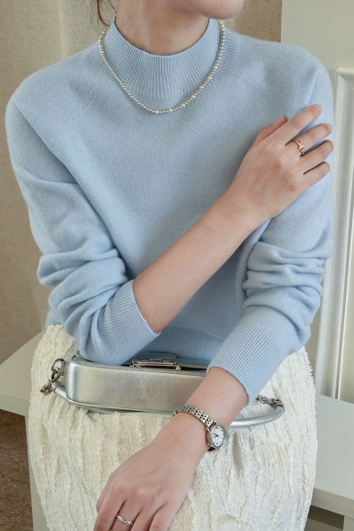 Women's wool sweater, V-neck, loose fit