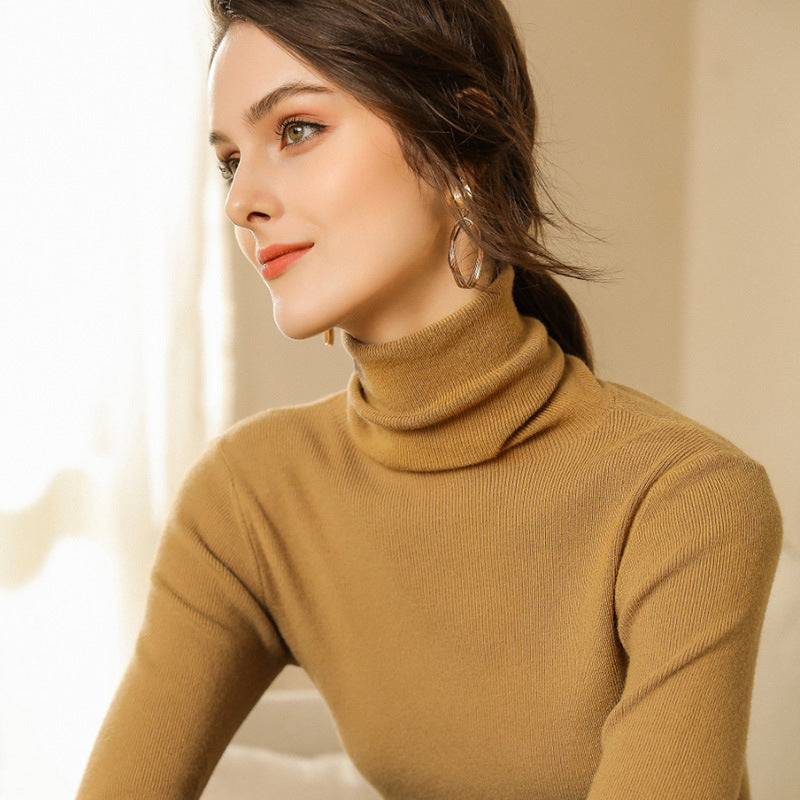 Narrow cut turtleneck knit sweater