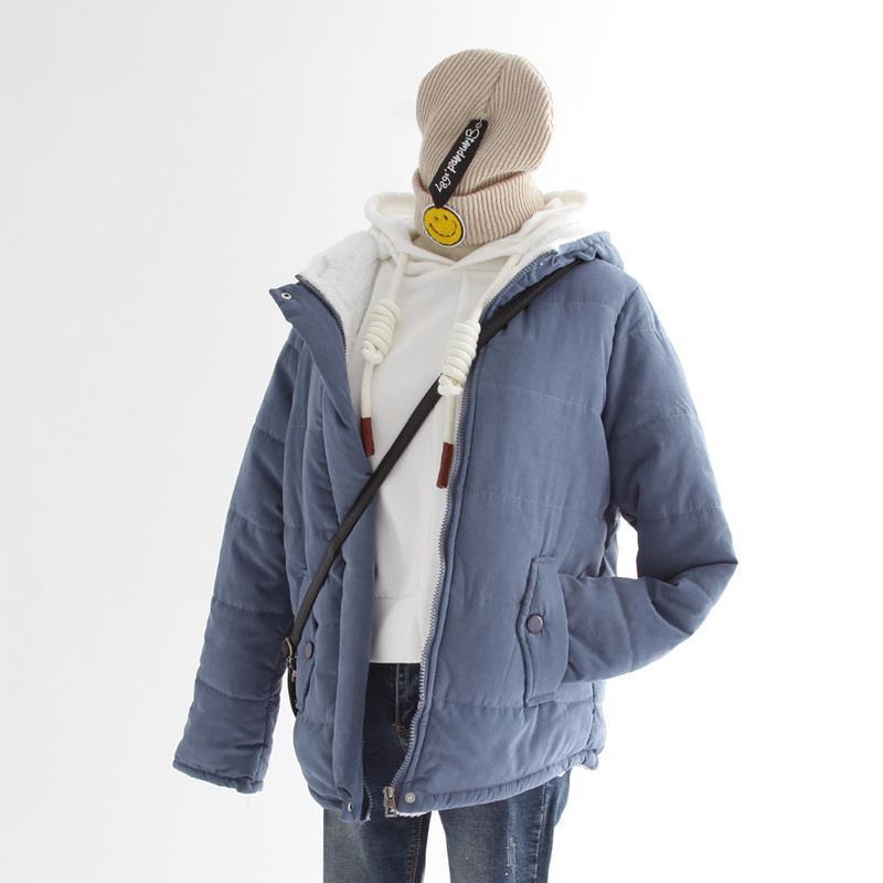 Women’s quilted hooded short jacket with teddy lining, concealed zipper, and patch flap pockets Mune Fashion