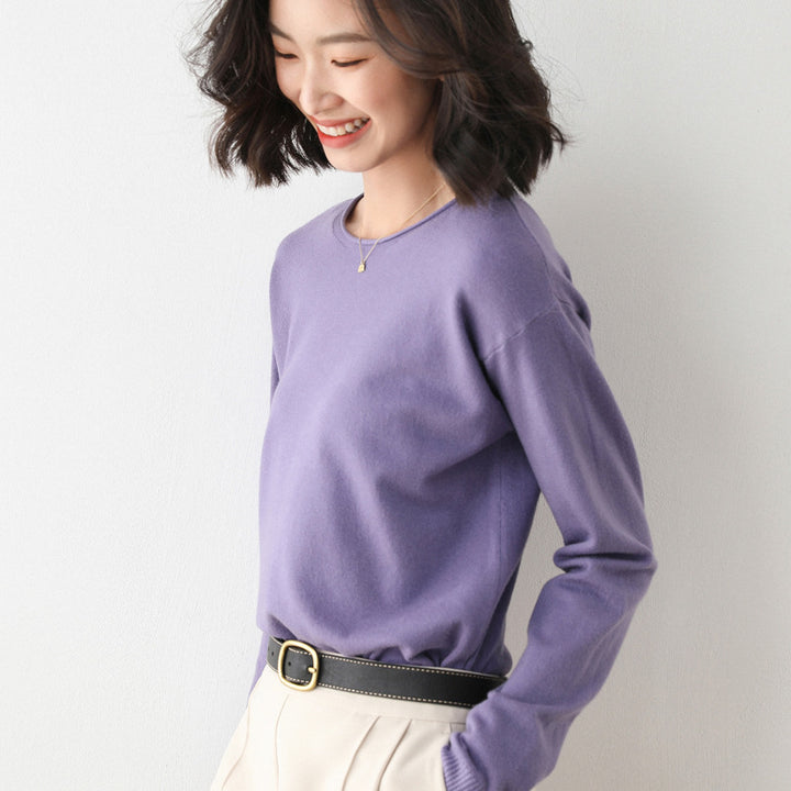 Women Casual Fine Knit V-Neck Sweater with Dropped Shoulders Mune Fashion
