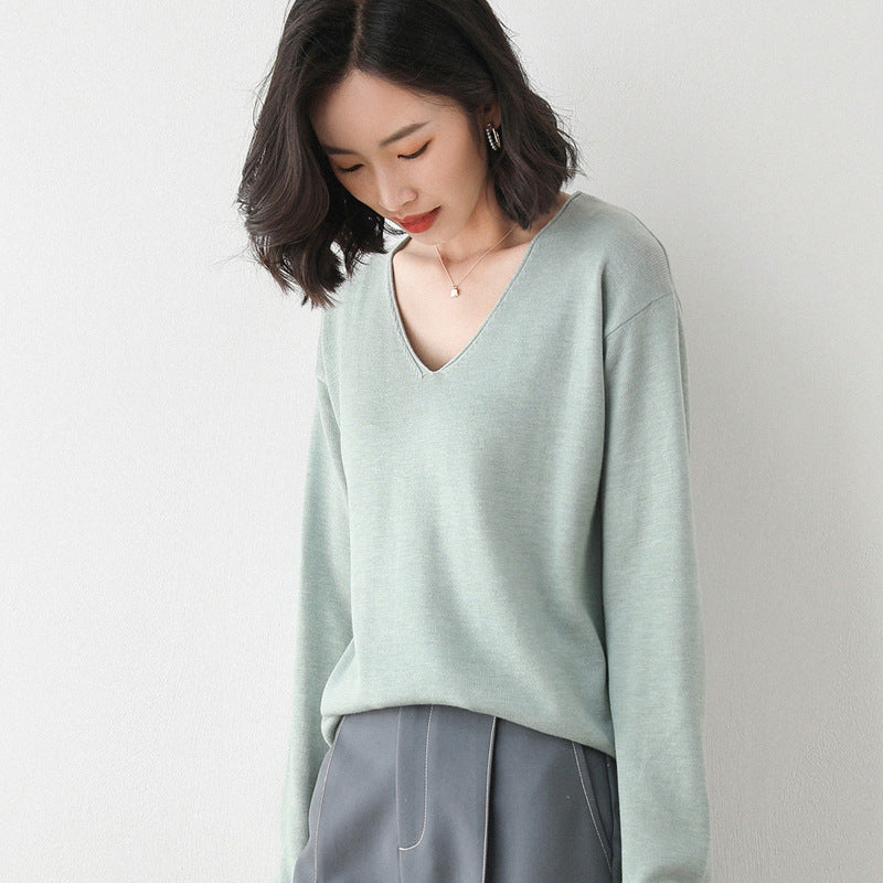 Women Casual Fine Knit V-Neck Sweater with Dropped Shoulders Mune Fashion