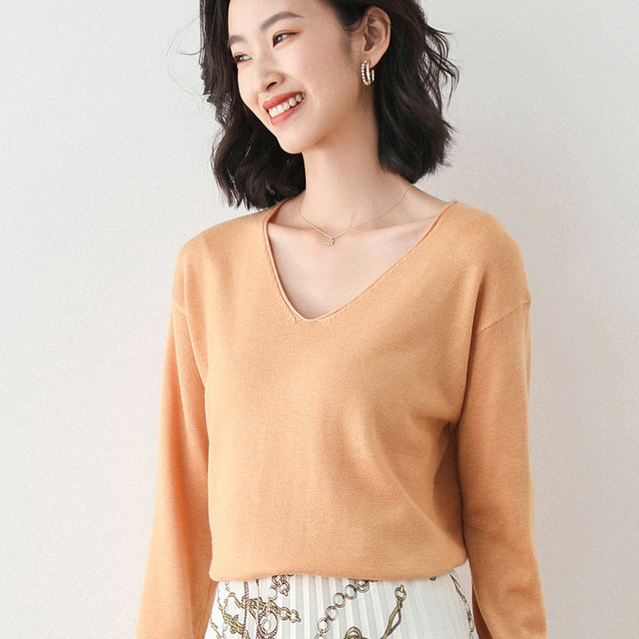 Women Casual Fine Knit V-Neck Sweater with Dropped Shoulders Mune Fashion