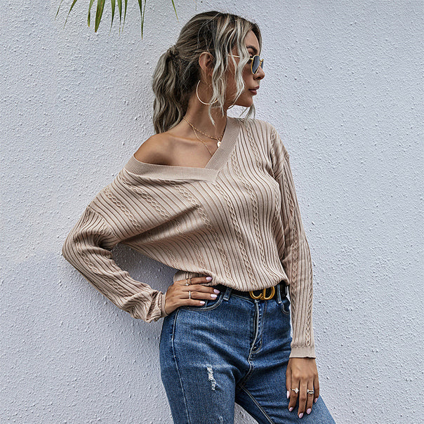 Ladies Fine Ribbed Knit Sweater with Cable Pattern and V-Neck Mune Fashion