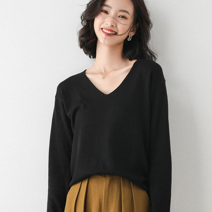 Women Casual Fine Knit V-Neck Sweater with Dropped Shoulders Mune Fashion
