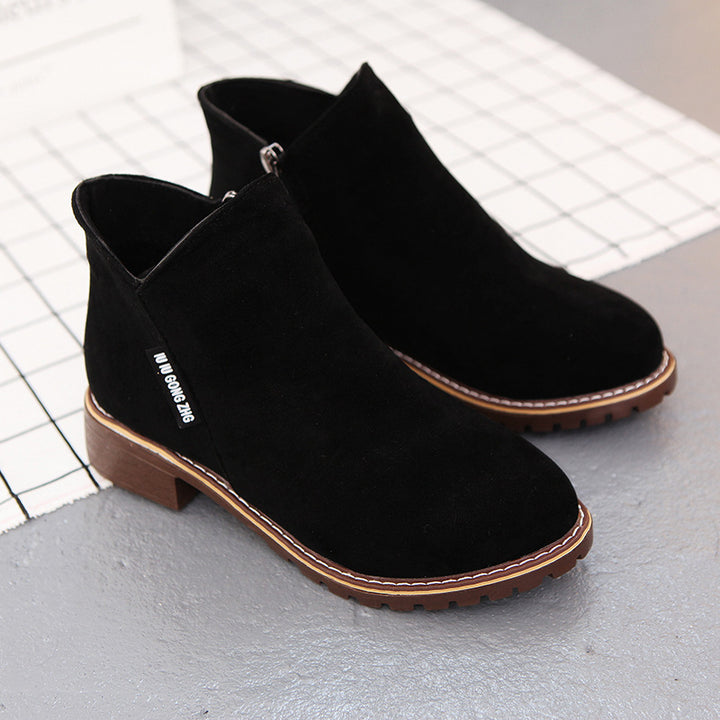 Women ankle-height suede-look ankle boots with side zipper, profiled rubber sole and comfortable block heel Mune Fashion