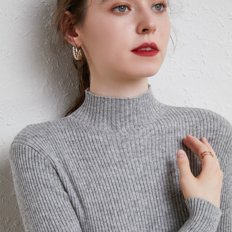 Women's slim-fit fine knit sweater with short stand-up collar made of cashmere blend Mune Fashion