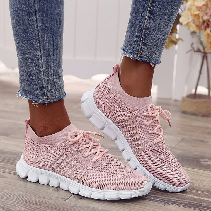 Women's breathable knitted sneakers with flexible segmented sole and comfort insole Mune Fashion