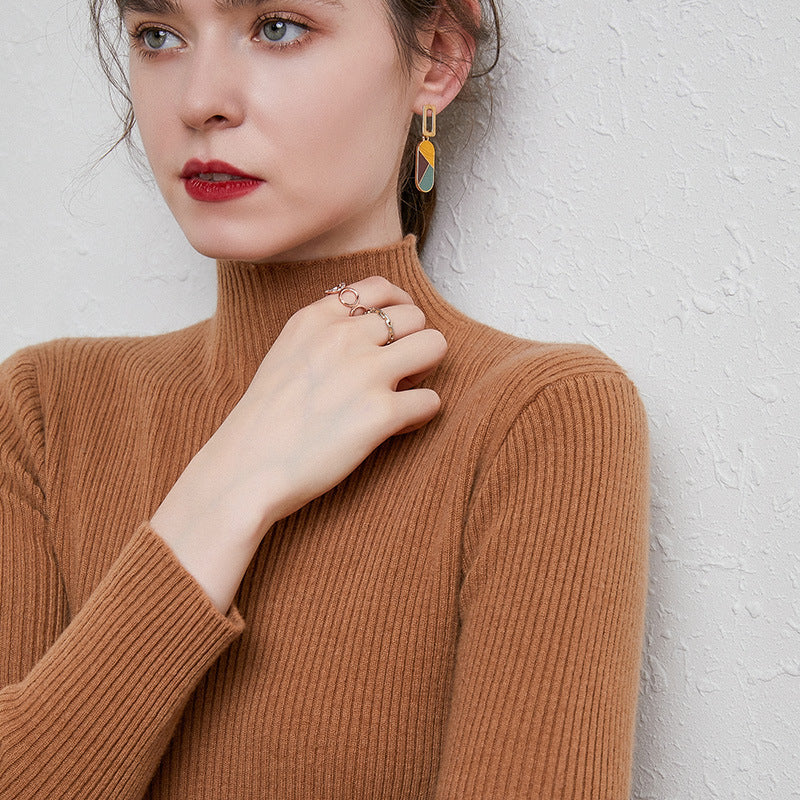 Women's slim-fit fine knit sweater with short stand-up collar made of cashmere blend Mune Fashion