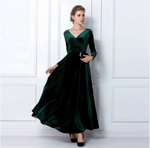 Mune | Glamorous Chic Dress With Reinforced V Neck