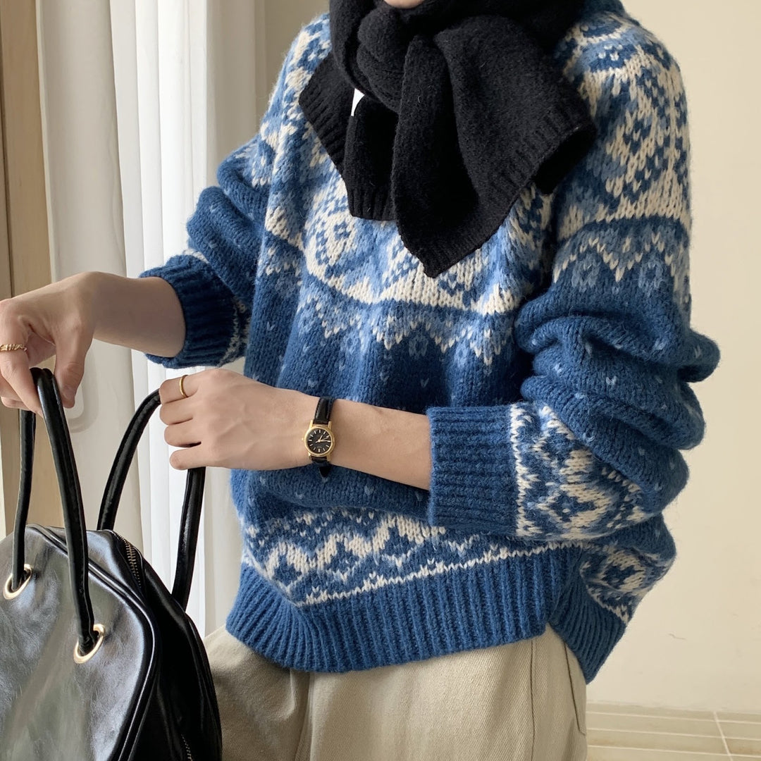 Women's Christmas sweater in Fair Isle style
