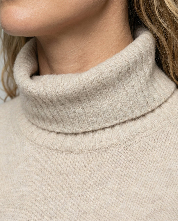 Soft Cashmere Roll Neck Women