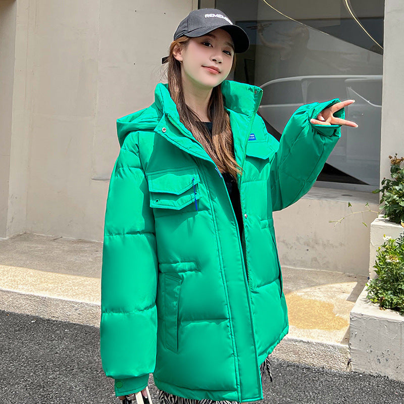 Short women's winter jacket in fashionable design