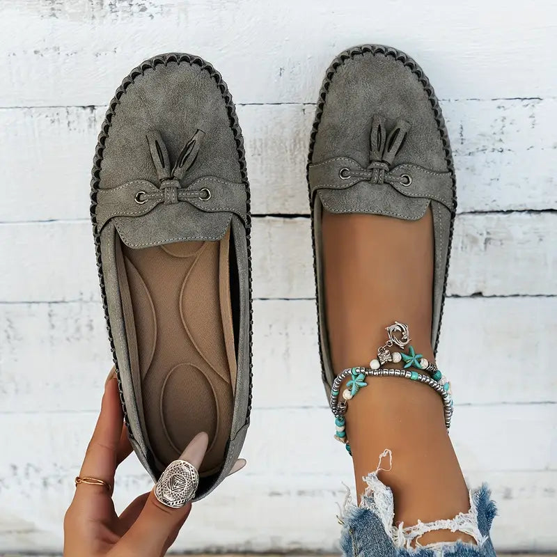 Mune Fashion | Classic Suede Slippers with Tassel Detail for Women
