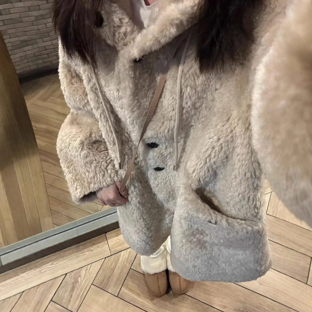 Lamb fleece coat with hood, lined, mid-length