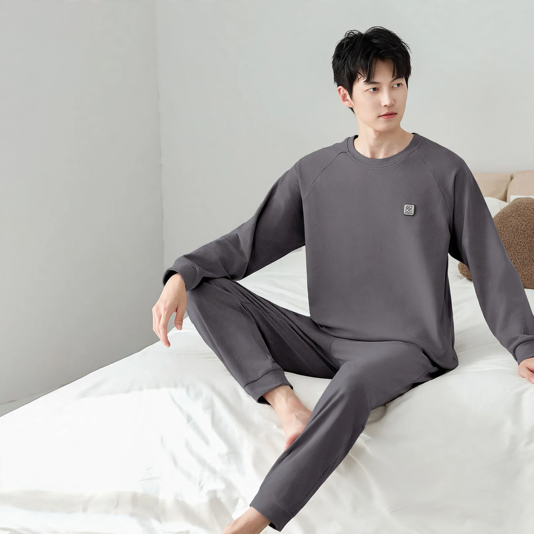 Modern men's house suit made of thermal fabric