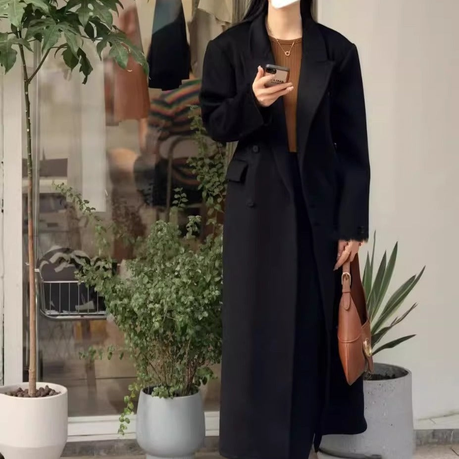 Tailored women's coat made of double-sided wool fleece