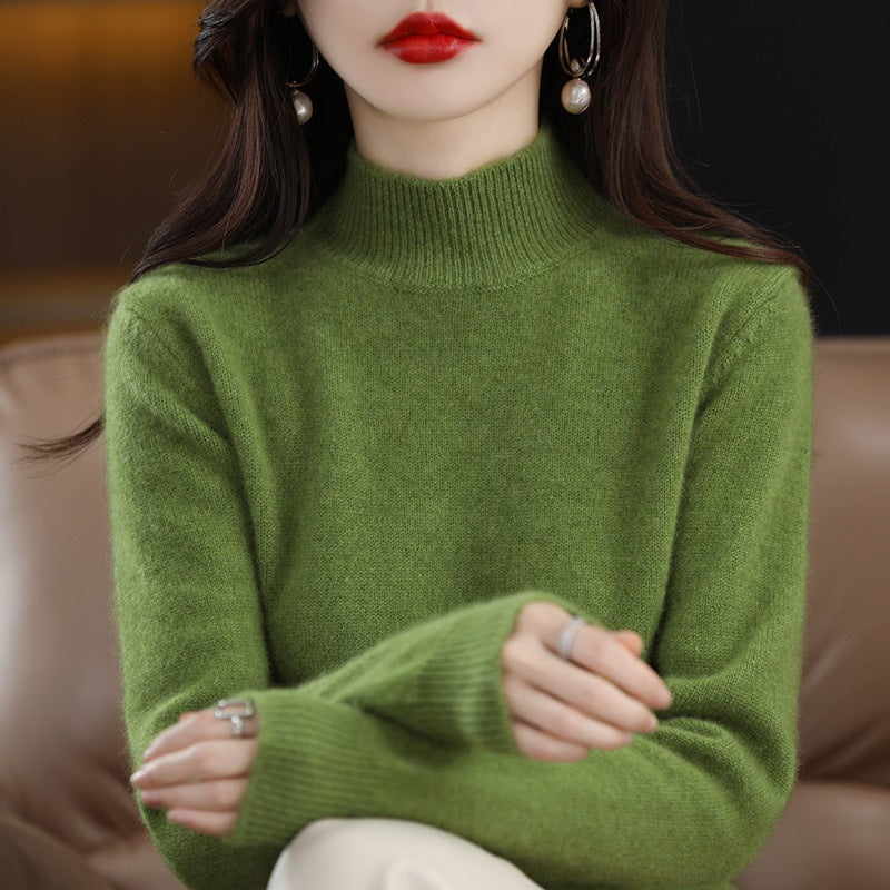 Women's wool pullover with stand-up collar and ribbed texture