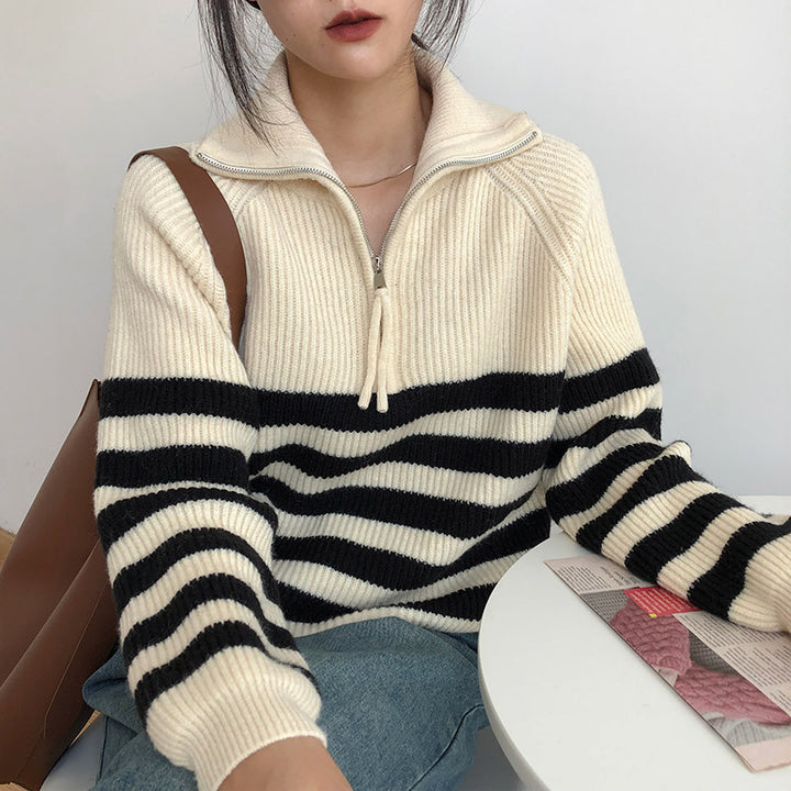 Women's zip-up cardigan with stripe pattern
