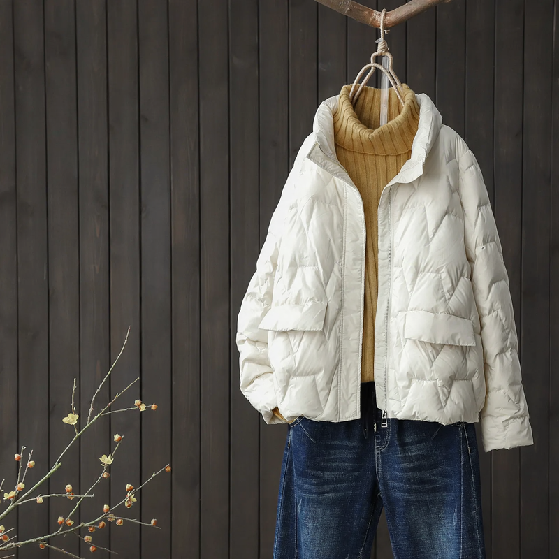 Short down jacket for women with stand-up collar