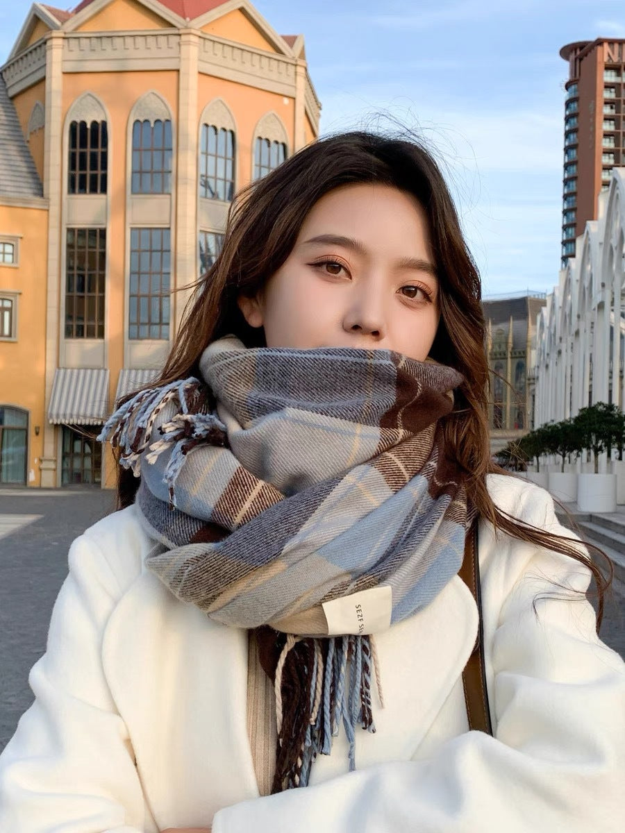 Checked scarf in cashmere look with fringes, 50x190 cm