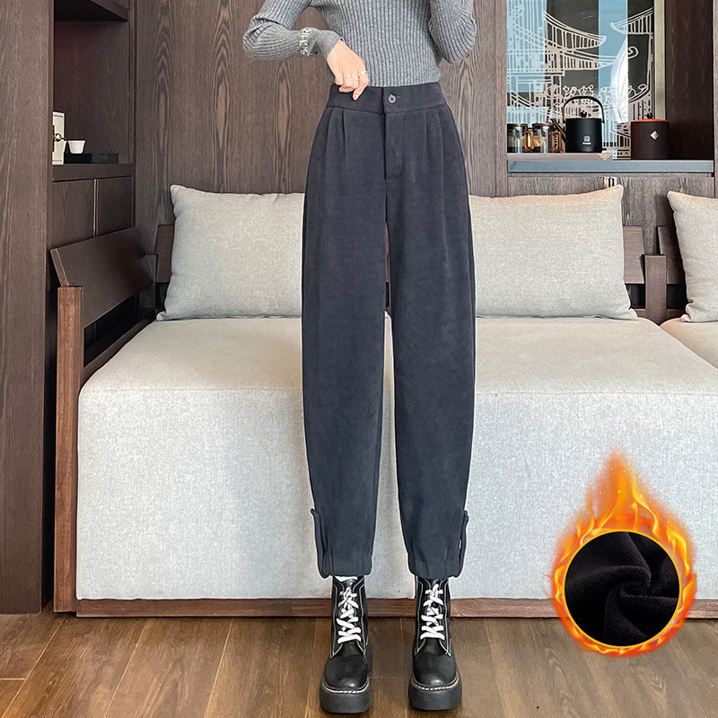 Women's leisure pants made of chenille, lined
