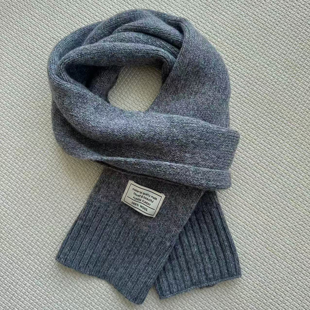 Scarf made of 100% pure wool