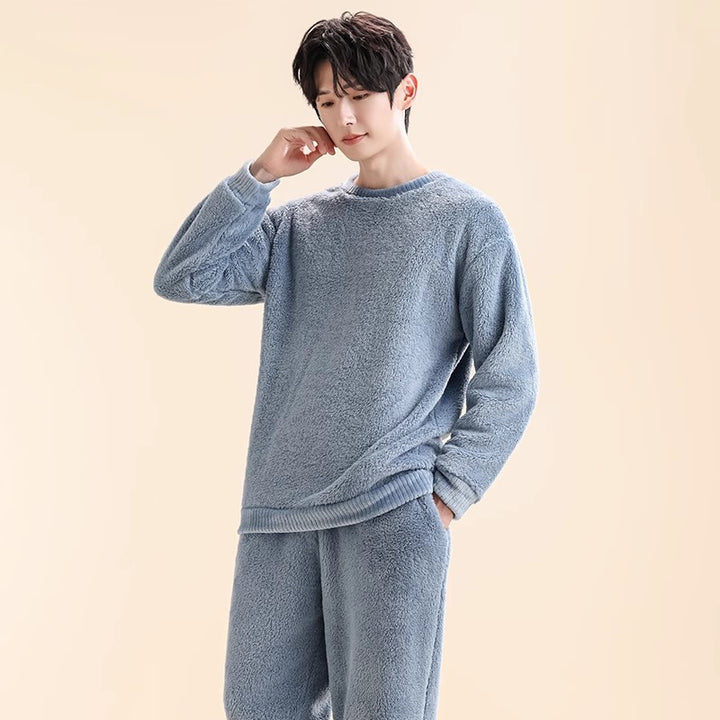 Men's pajama set made of coral fleece, lined, with zipper