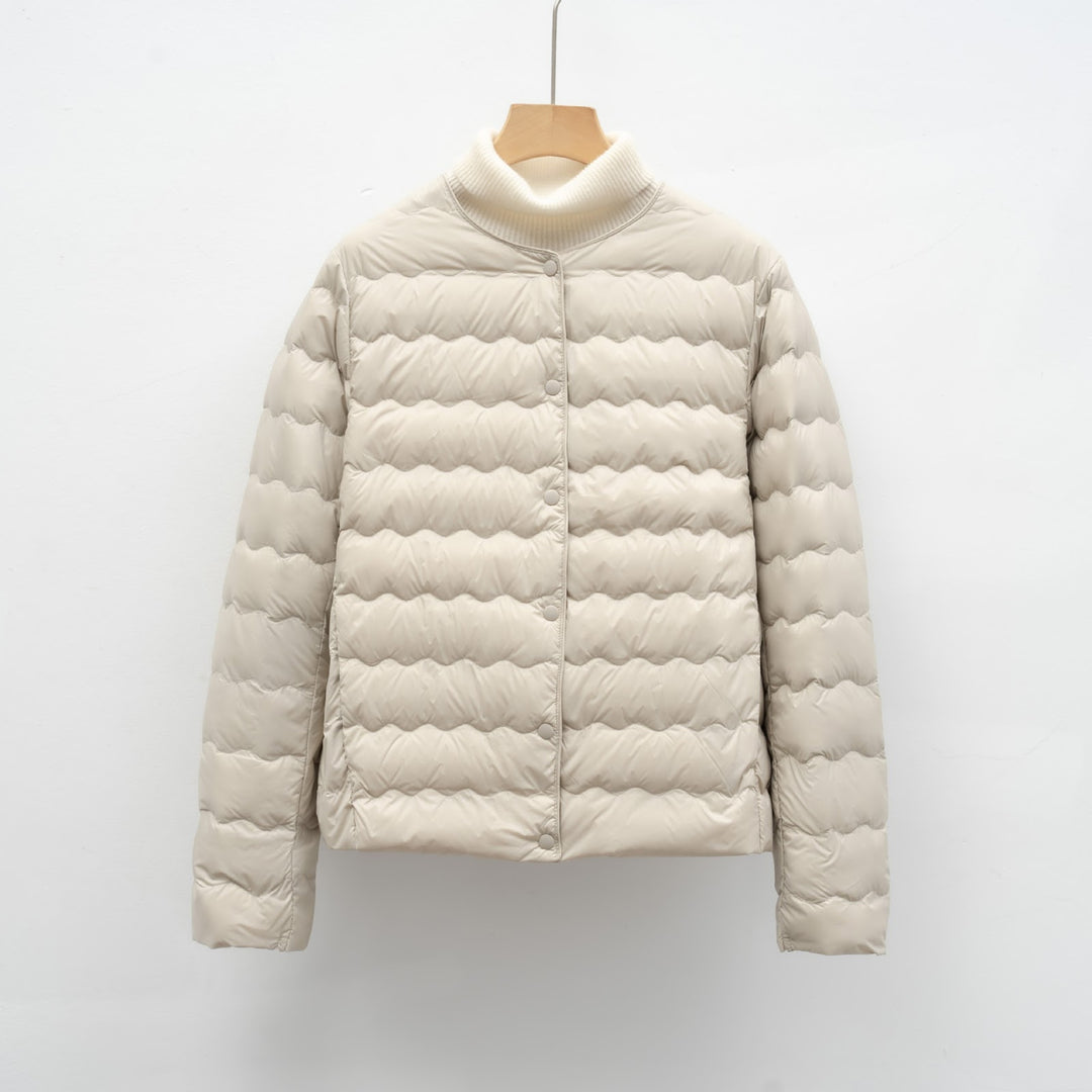 Light women's down jacket with round neck and wave pattern