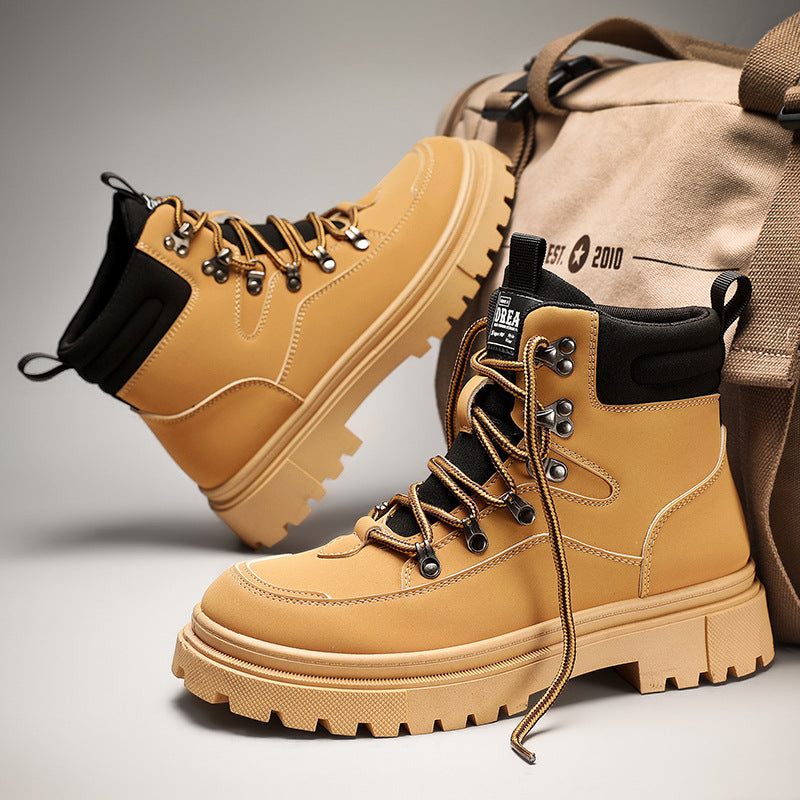 Robust men's winter boots with warm lining
