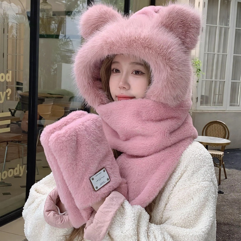 Cozy hoodie set with scarf and beanie