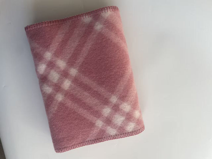 Thick checkered wool scarf, 30x182cm