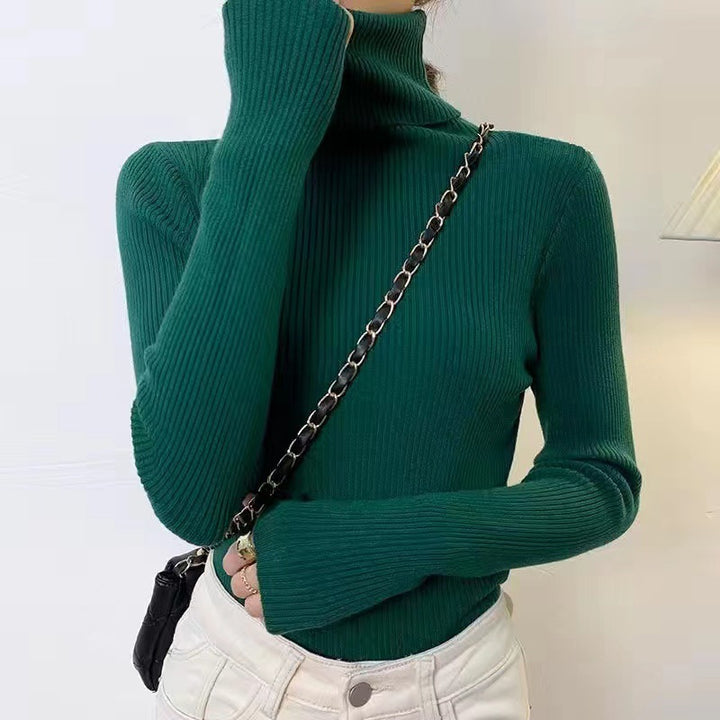 Form-fitting women's turtleneck sweater