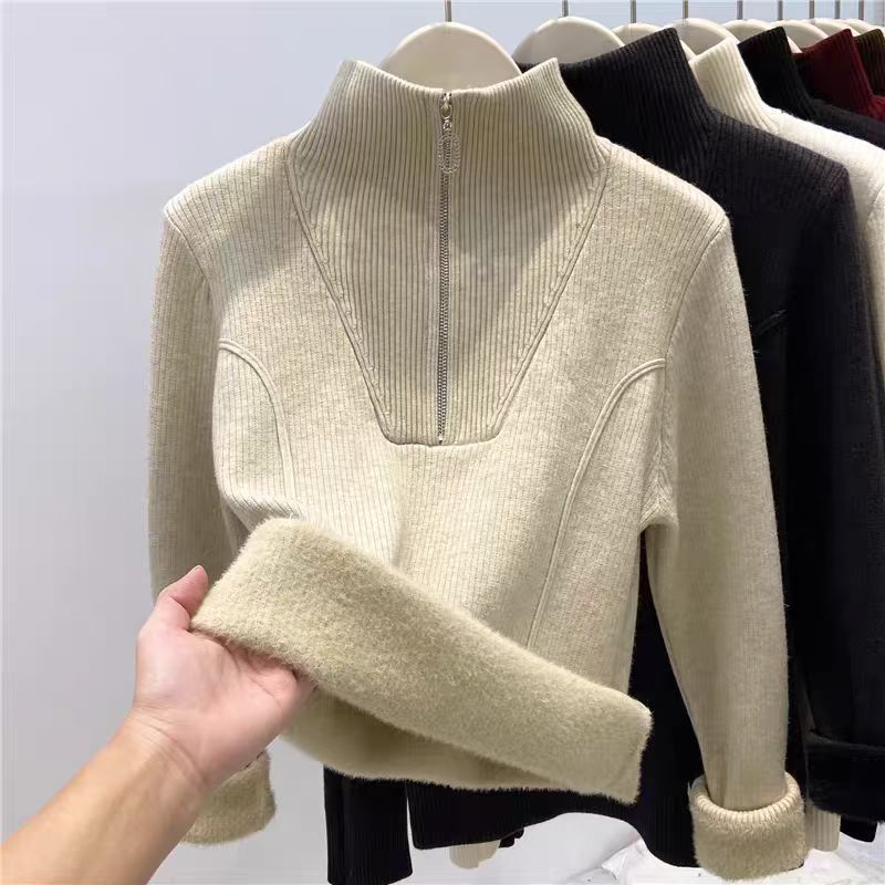 Padded women's knit sweater with zipper