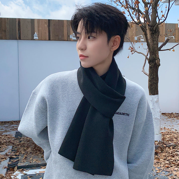 Thick men's scarf in solid colors