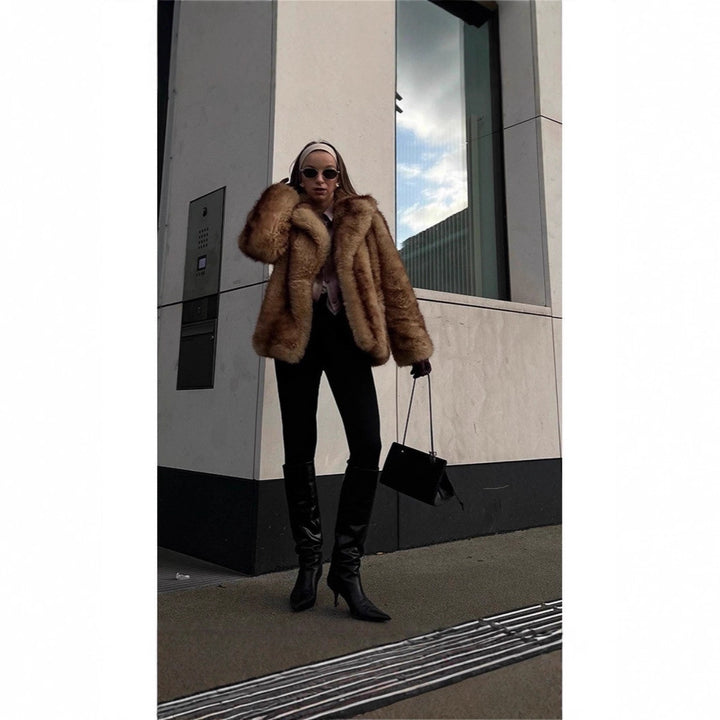 Warm and loose faux fur jacket for Women
