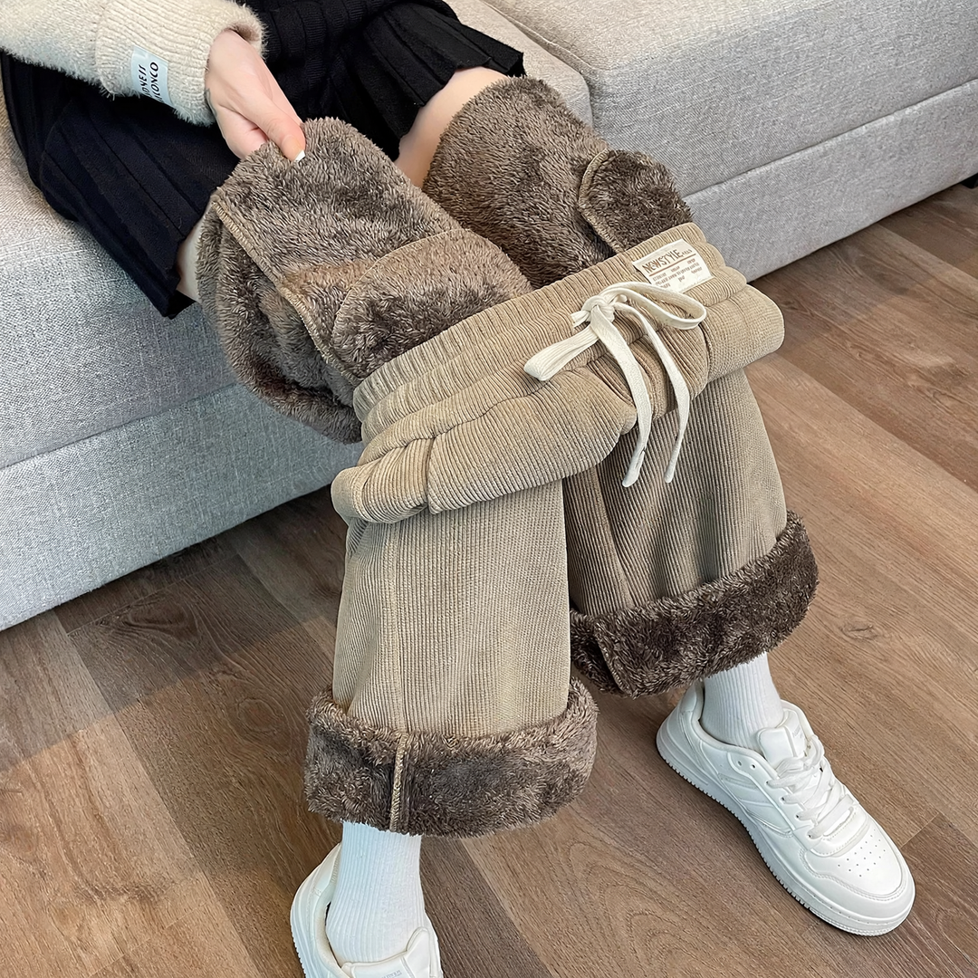 Lamb fleece cord pants for women