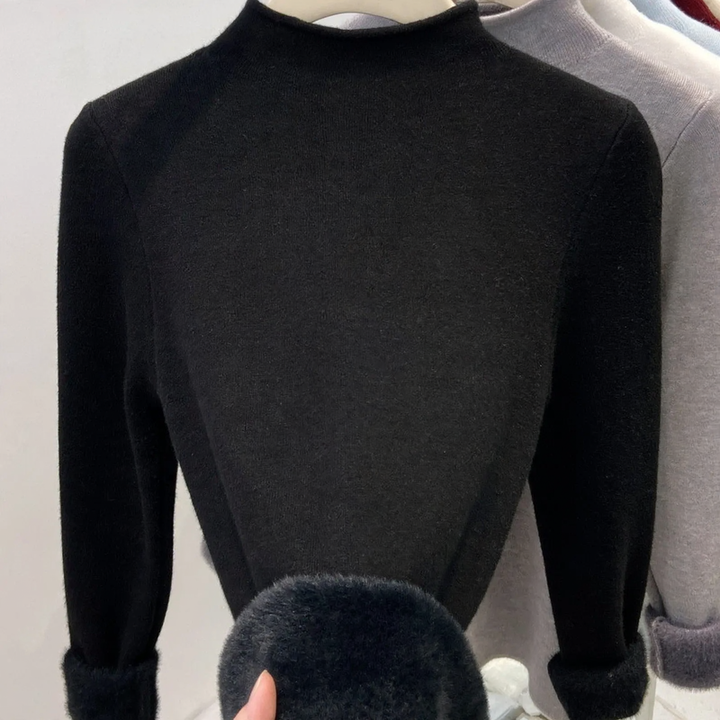 Women's sweater with stand-up collar and fleece lining