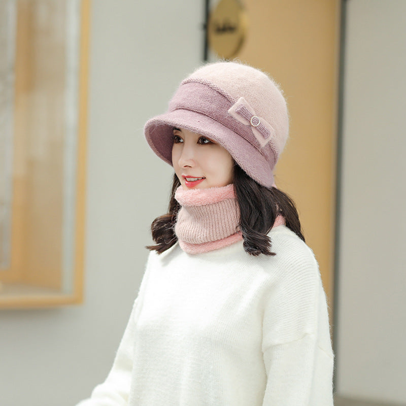 Winter knitted hat with scarf, lined